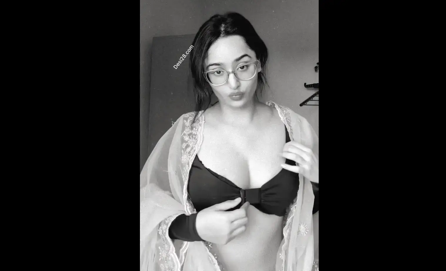 Kajal pandey Singh nude Insta Exclusive in HD